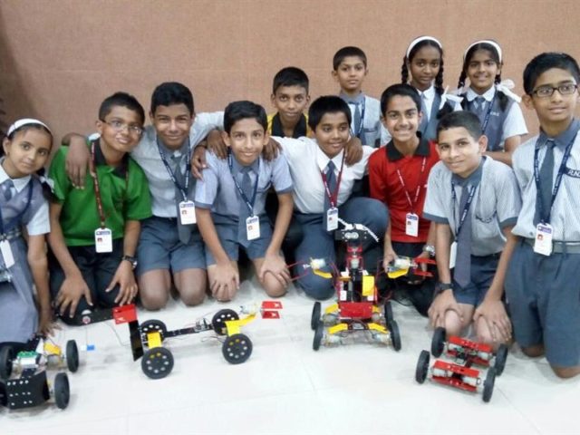 gallery-rcm-school-students-eduprime-robotics-l2b