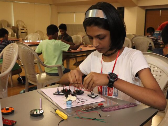 robotics-competition-eduprime-girl-stem-kids-g6